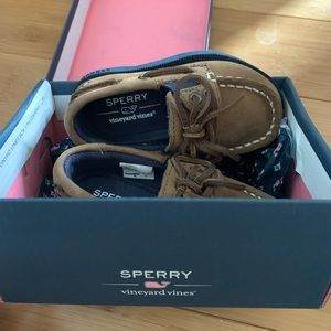 Baby boy size 5 sperrys with vineyard vines